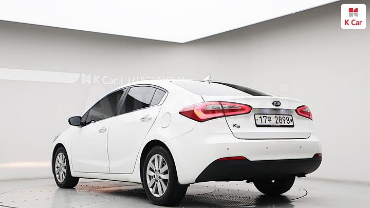 Kia K3 2015 — 2