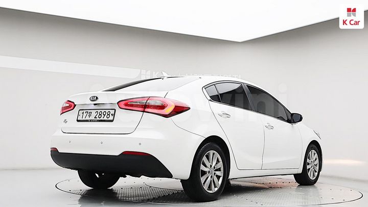 Kia K3 2015 — 4