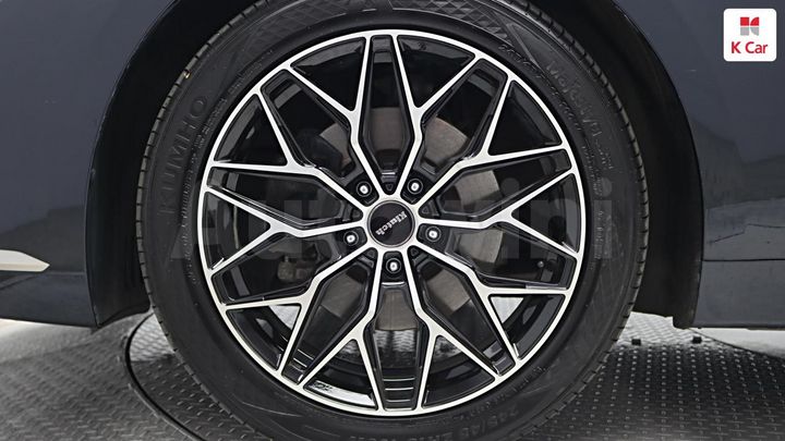 Kia K8 2022 KNAM2411BNA013254 — 5