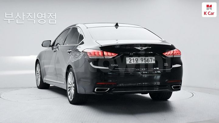 Genesis G80 2018 KMHGN41DDJU281288 — 4