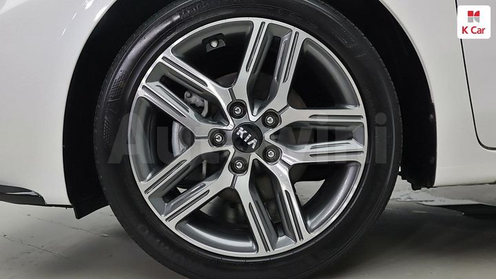 Kia K3 2019 — 5