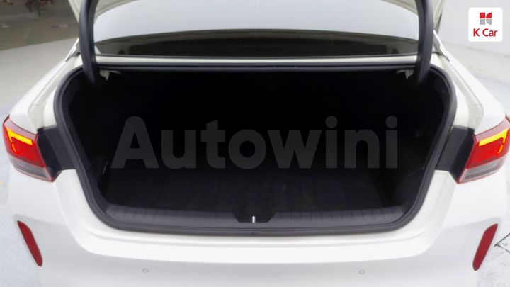 Kia K5 2019 KNAGW41EBKA031854 — 5