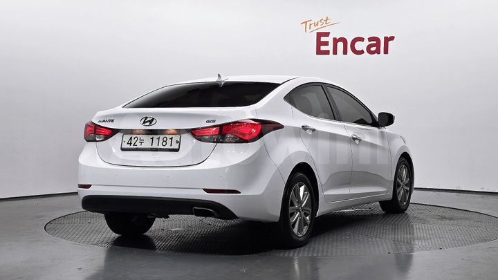 Hyundai Avante 2015 — 2