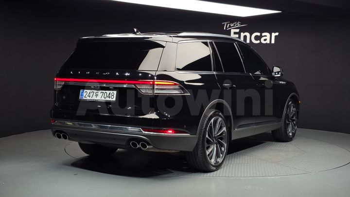 Lincoln Aviator