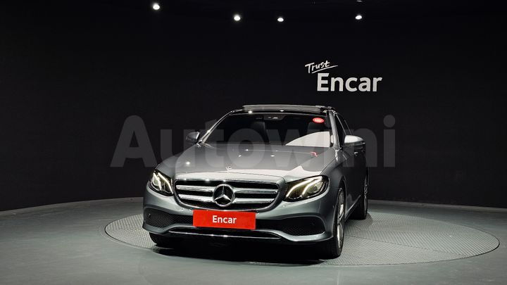 Mercedes Benz E Class 2019 — 3
