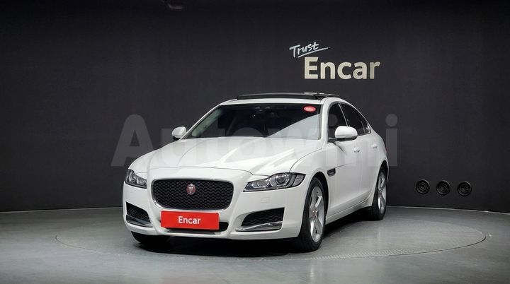 Jaguar XF 2018 — 3