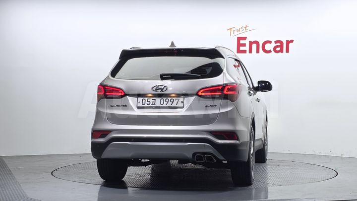 Hyundai SantaFe 2016 — 4