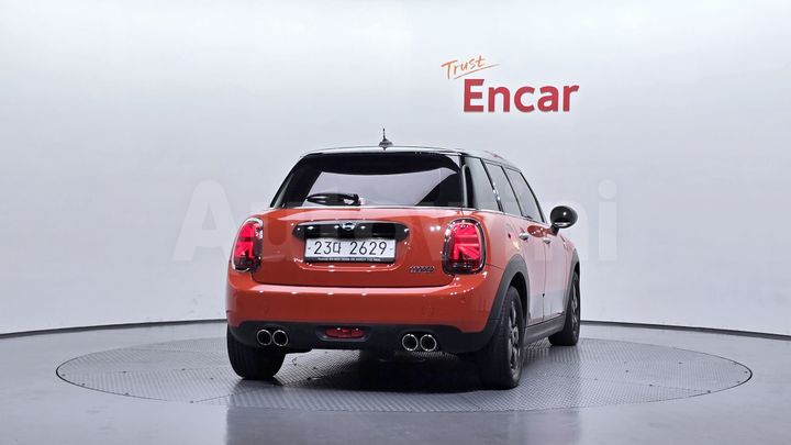 Mini Cooper 2019 — 4