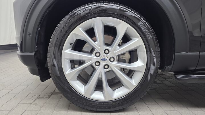 Ford Explorer 2022 — 5