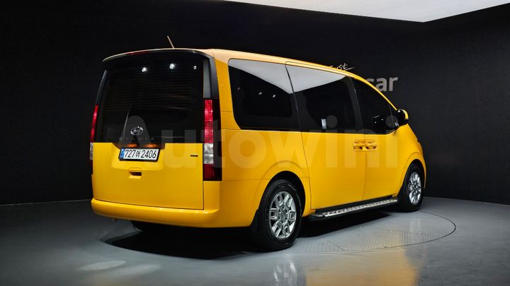 Hyundai Staria 2022 — 2
