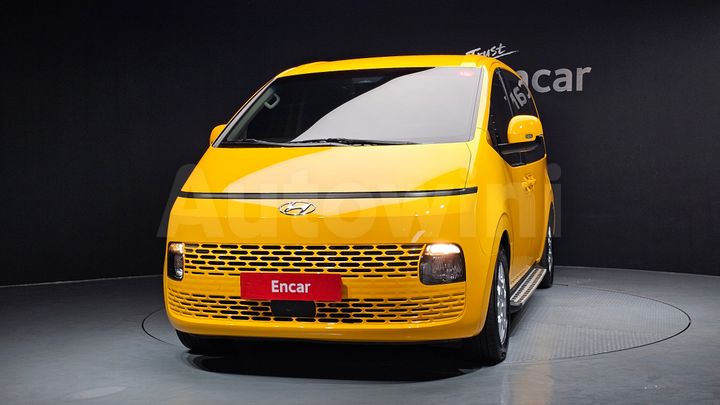 Hyundai Staria 2022 — 3