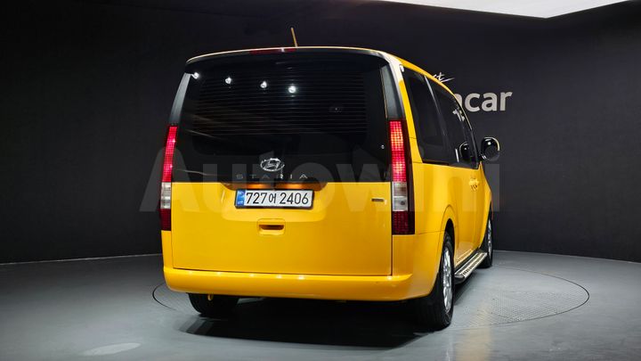 Hyundai Staria 2022 — 4