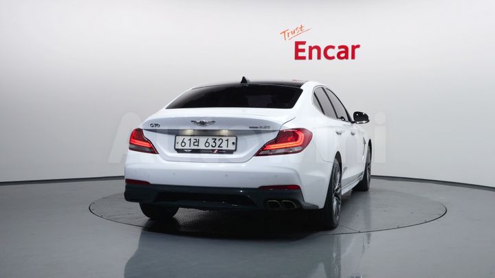 Genesis G70 2018 — 4