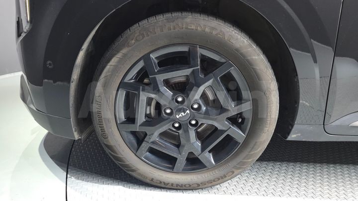 Kia Carnival 2025 — 5
