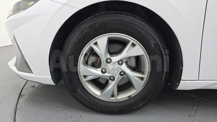 Hyundai Avante 2021 — 5