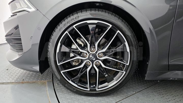 Kia K5 2021 — 5