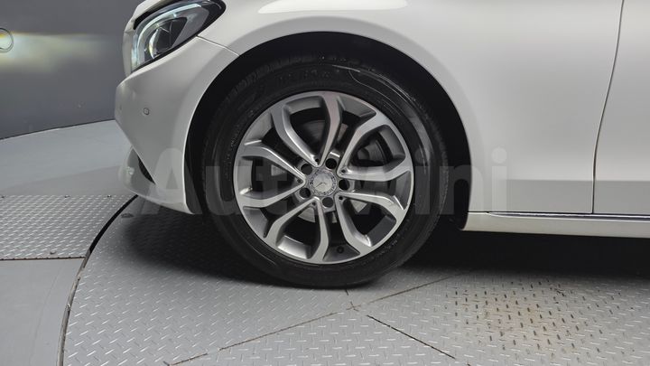Mercedes Benz C Class 2016 — 5