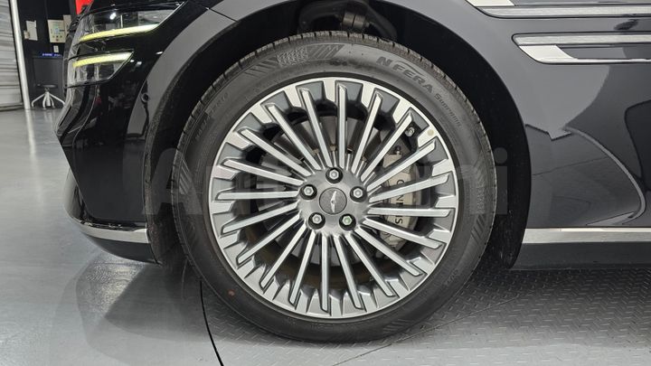Genesis G80 2022 — 5