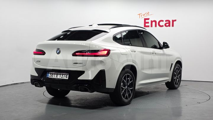 BMW X4 2024 — 2
