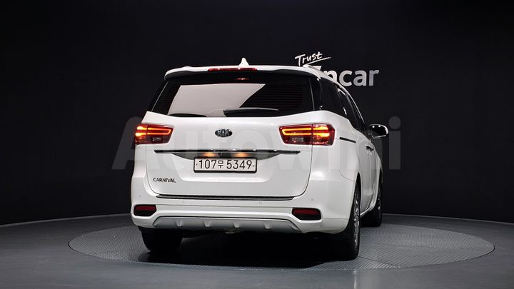 Kia Carnival 2020 — 4