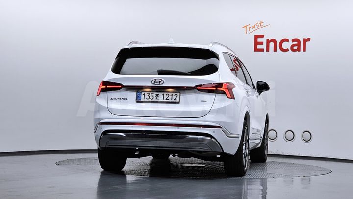 Hyundai SantaFe 2022 — 4