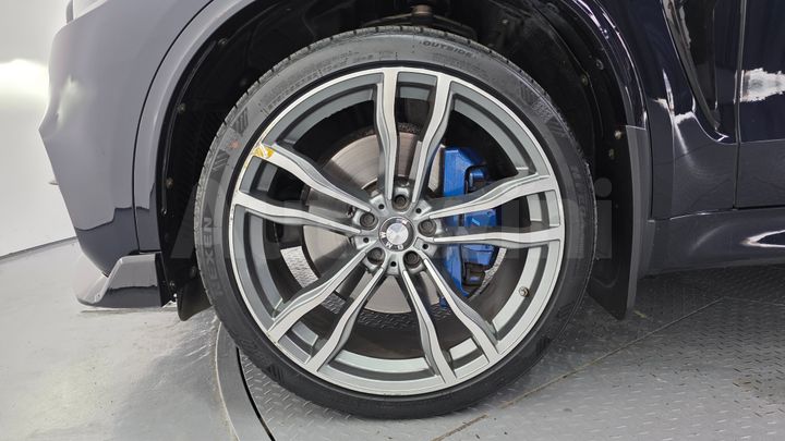 BMW X5 2016 — 5