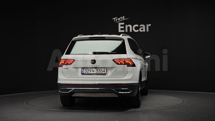 Volkswagen Tiguan 2024 — 3
