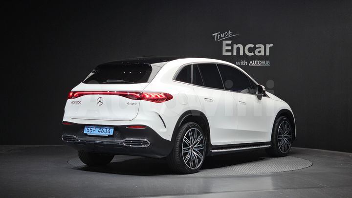 Mercedes Benz EQE
