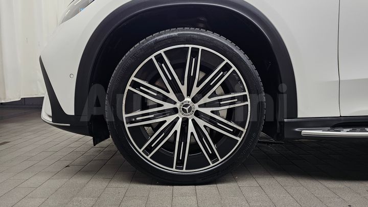 Mercedes Benz EQE