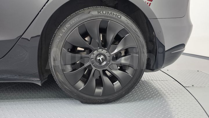 Tesla Model 3 2021 — 4