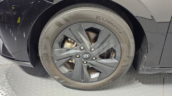 Hyundai Avante 2023 — 5