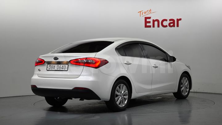 Kia K3 2015 — 2