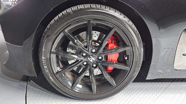 Kia Stinger 2019 — 5