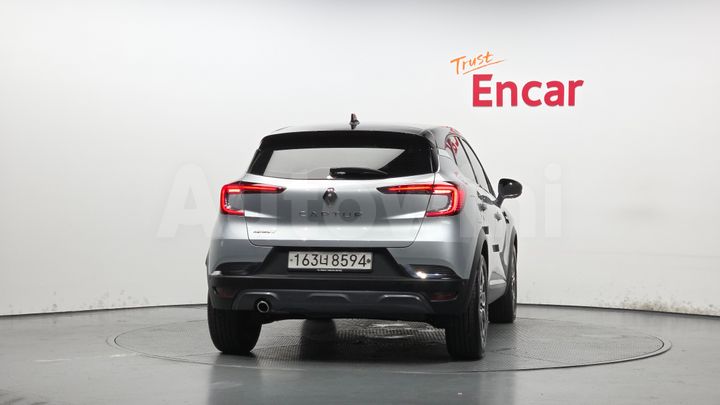 Renault Captur 2020 — 4