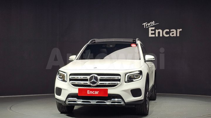 Mercedes Benz GLB Class 2021 — 3