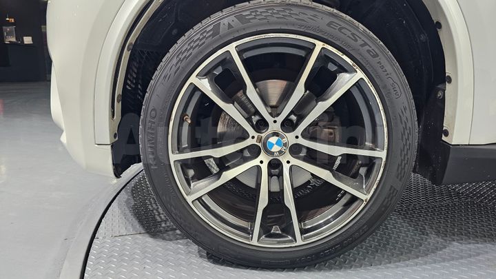 BMW X5 2017 — 5