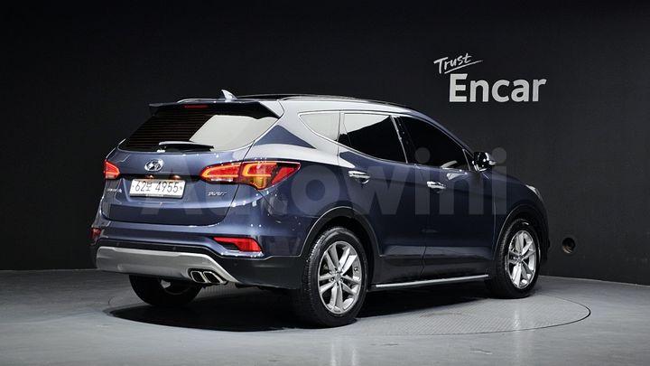 Hyundai SantaFe 2017 — 2