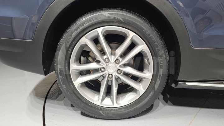Hyundai SantaFe 2017 — 5