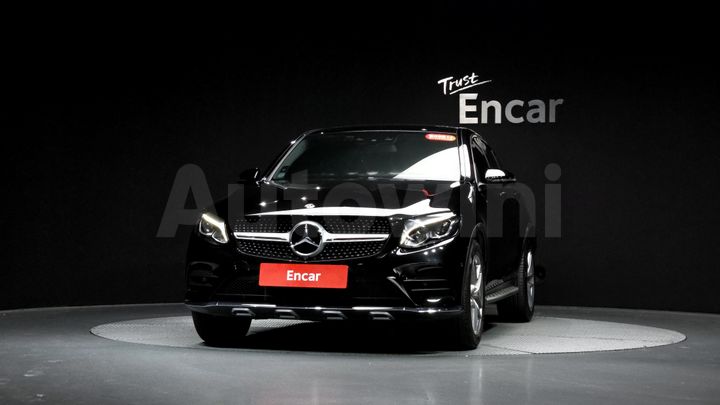 Mercedes Benz GLC Class 2018 — 3