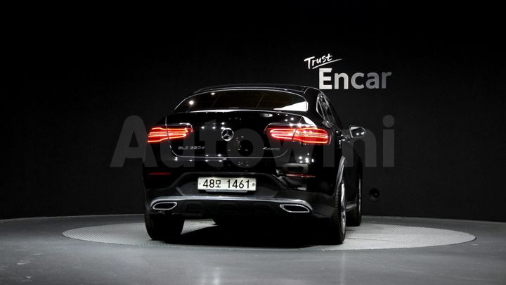 Mercedes Benz GLC Class 2018 — 4