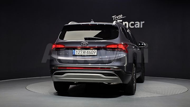 Hyundai SantaFe 2022 — 4