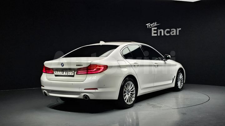 BMW 5 Series 2020 — 2