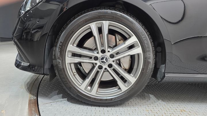 Mercedes Benz E Class