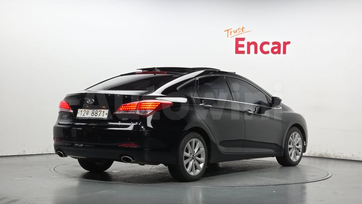 Hyundai i40 2012 — 2