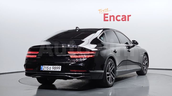 Genesis G80 2025 — 2
