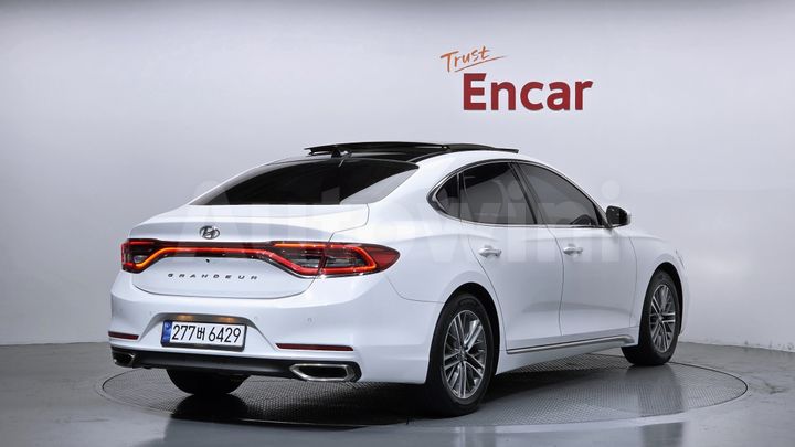 Hyundai Grandeur 2017 — 2