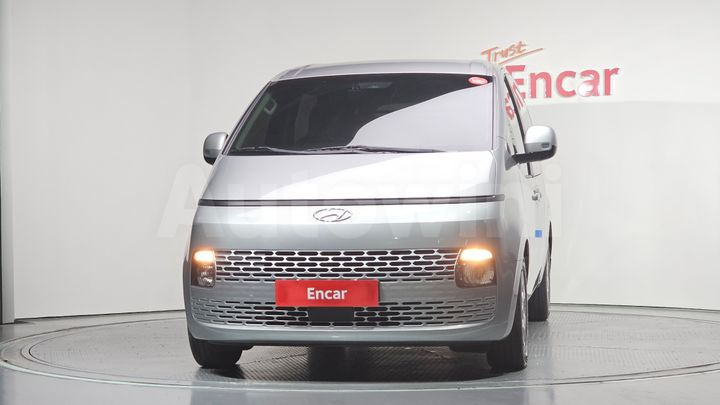 Hyundai Staria 2022 — 3