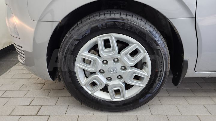 Hyundai Staria 2022 — 5