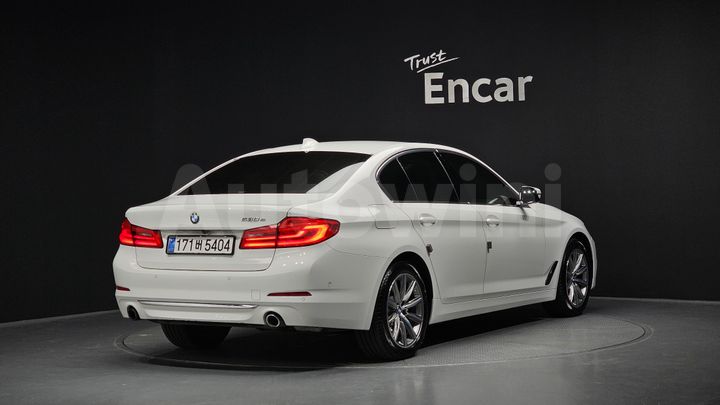 BMW 5 Series 2020 — 2