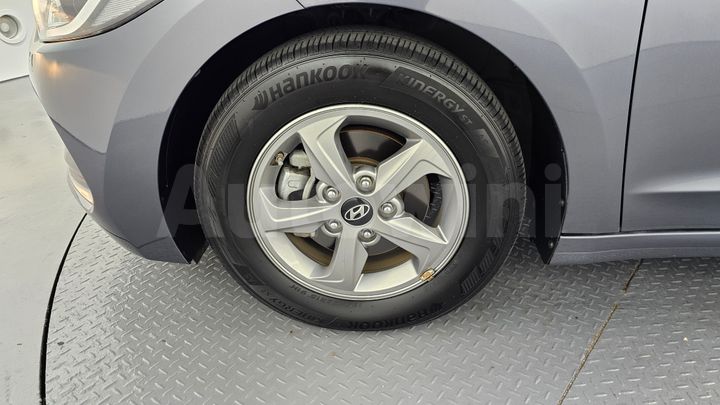 Hyundai Avante 2018 — 5